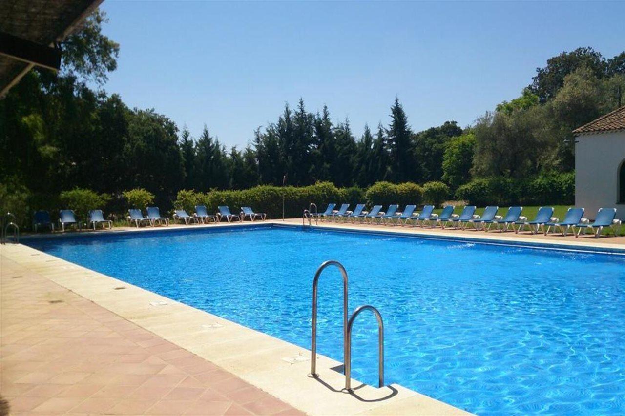 Finca Valbono Apartamentos Rurales Y Hotel Aracena Exterior photo